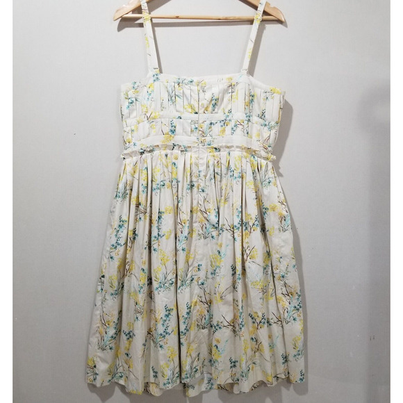 ANTONIO MELANI Dresses & Skirts - Antonio Melani Dress Size 14 Floral Pleated Fit and Flare